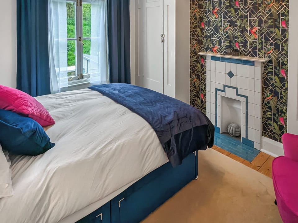 Double bedroom | Denzell, Looe