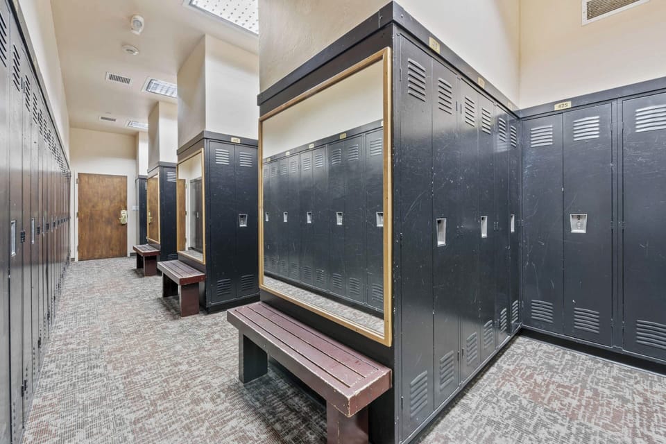st-james-amenities-2992_52166672965_o