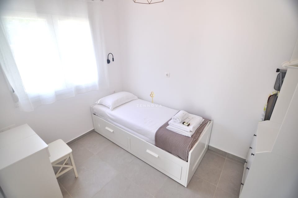 Family House, Garden Area | Iron/ironing board, free WiFi