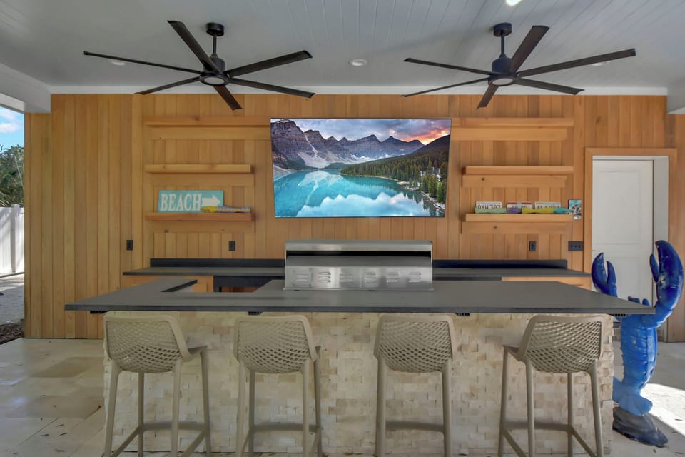 Outdoor Kitchen with TV