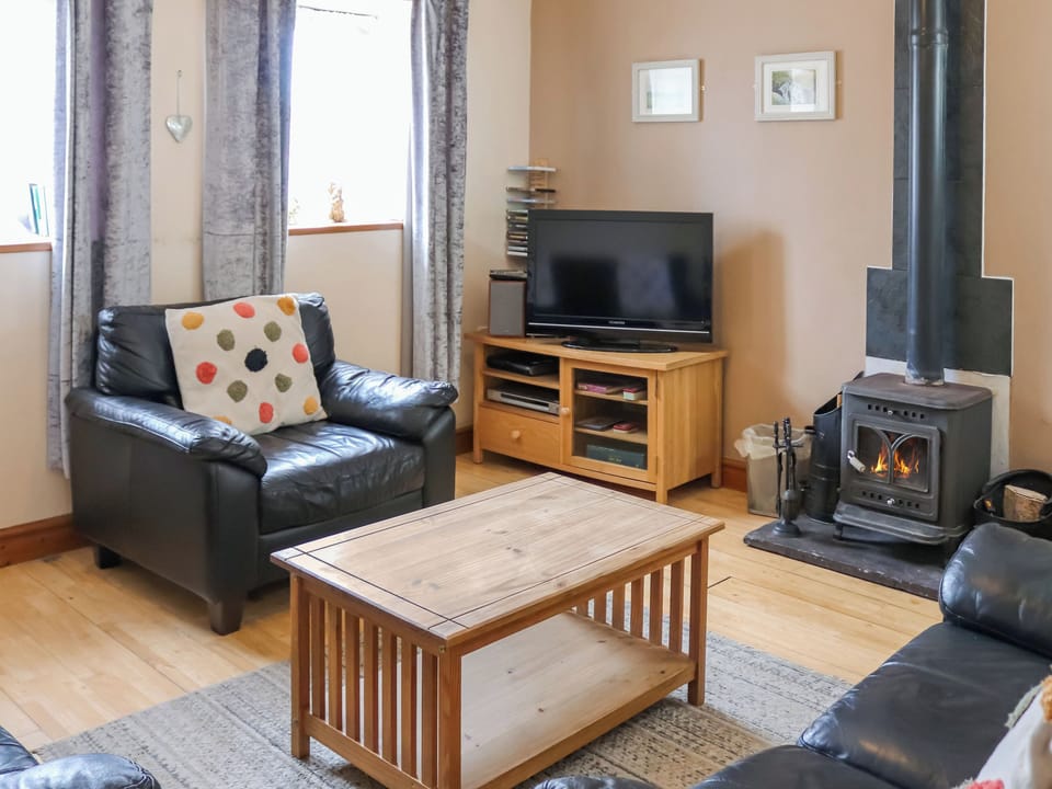 Living room | Ty&rsquo;n Cae Cottage, Rhostrehwfa Nr Llangefni