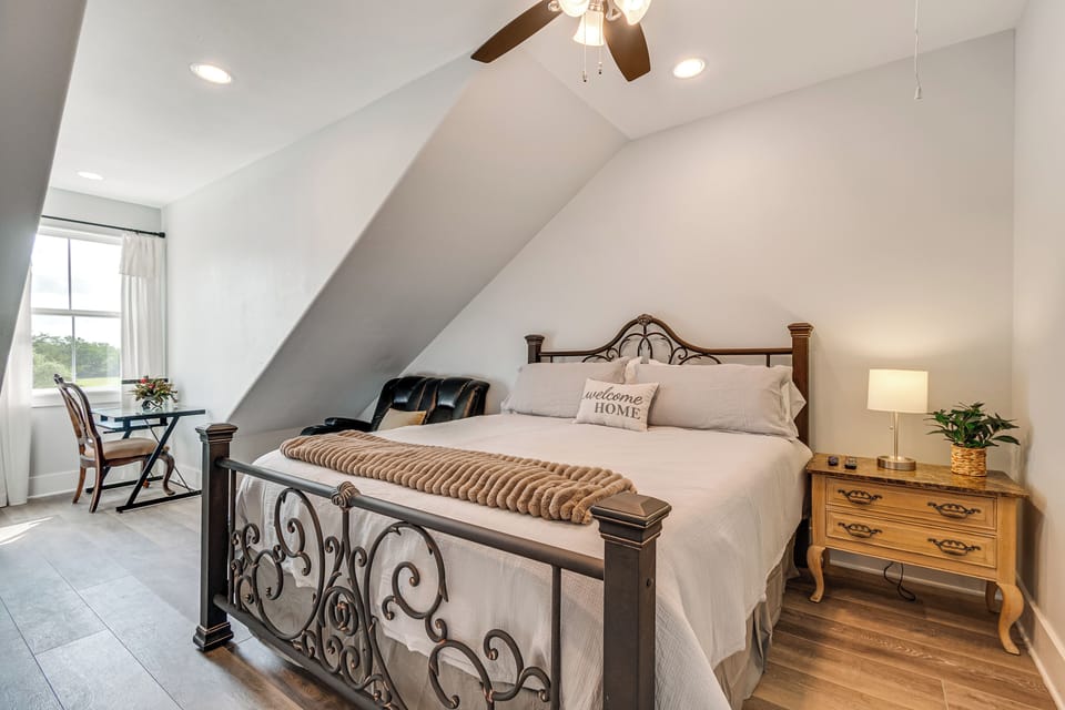 Bedroom 1 | King Bed | Linens Provided | Smart TV | Desk Workspace