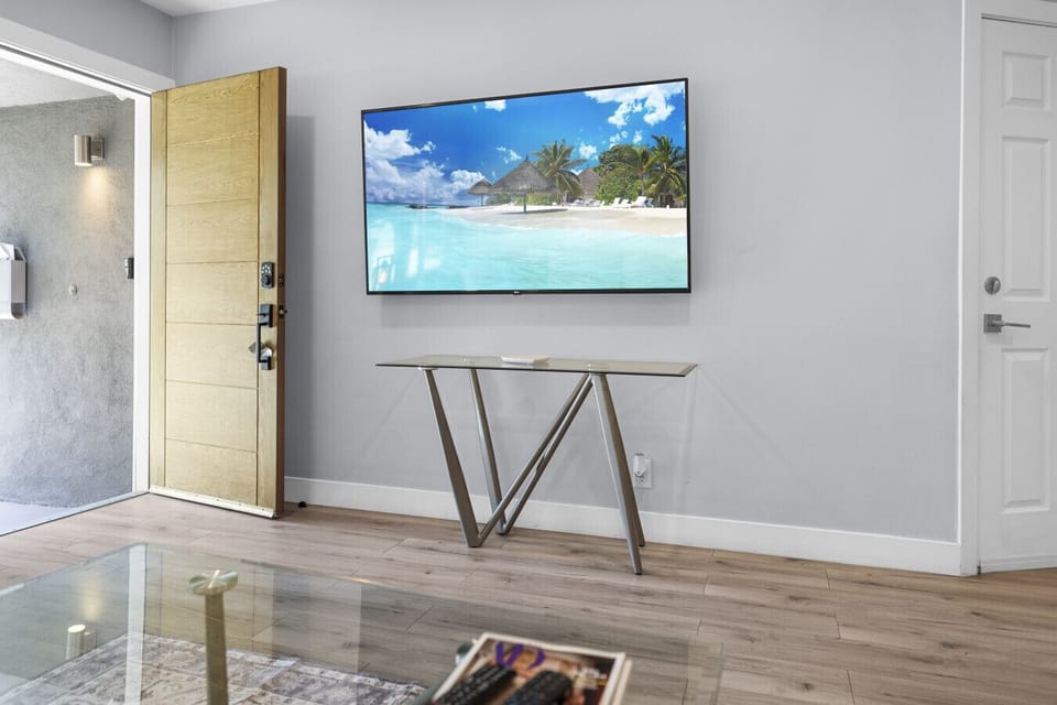 VIRTUAL TOUR (open link to view):  https://my.matterport.com/show/?m=nVZ9s4nQLGu