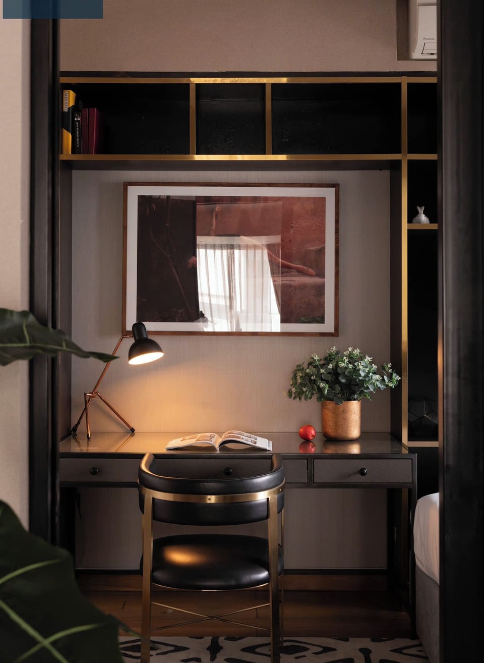 Panoramic Apartment, 3 Bedrooms, Balcony, City View | Minibar, individually decorated, individually furnished, desk