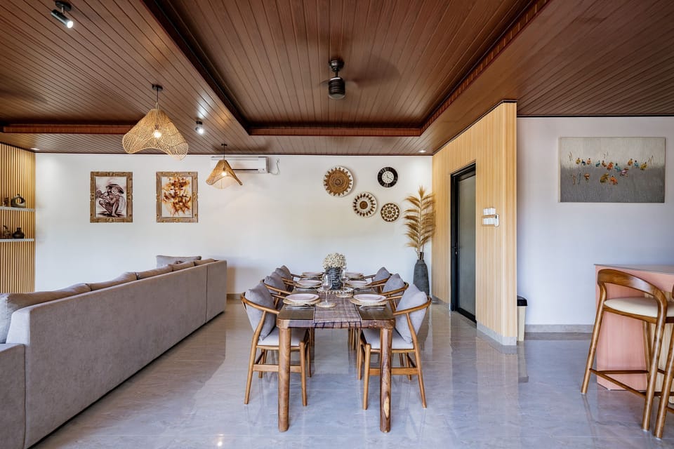 Deluxe Villa, 2 Bedrooms, Patio, Pool View | Dining room