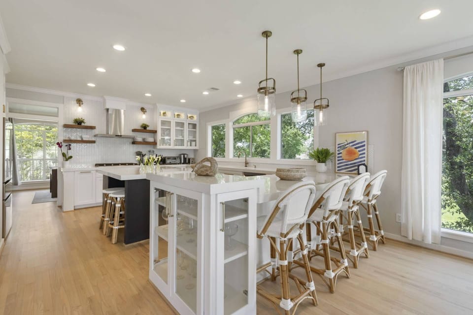 Fully Stocked Kitchen with Modern Appliances