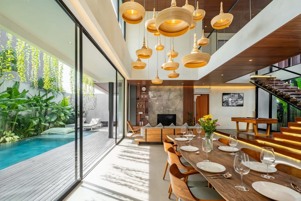Luxury Villa, 4 Bedrooms, Patio, Pool View | Dining room