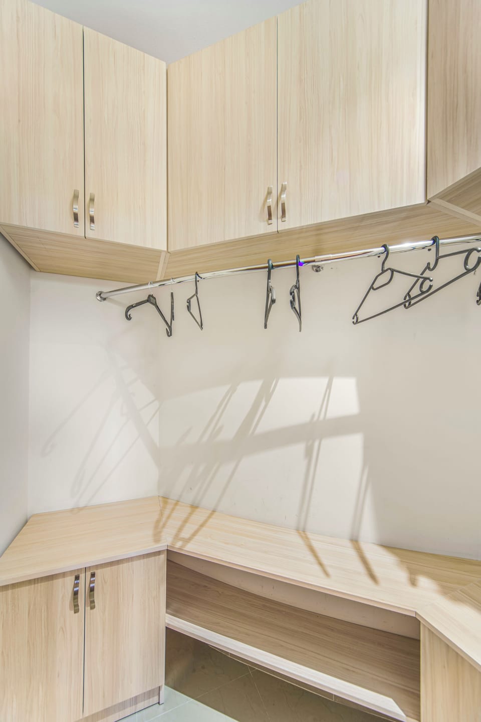 Exclusive Apartment, 3 Bedrooms, Non Smoking, Balcony | Wardrobe