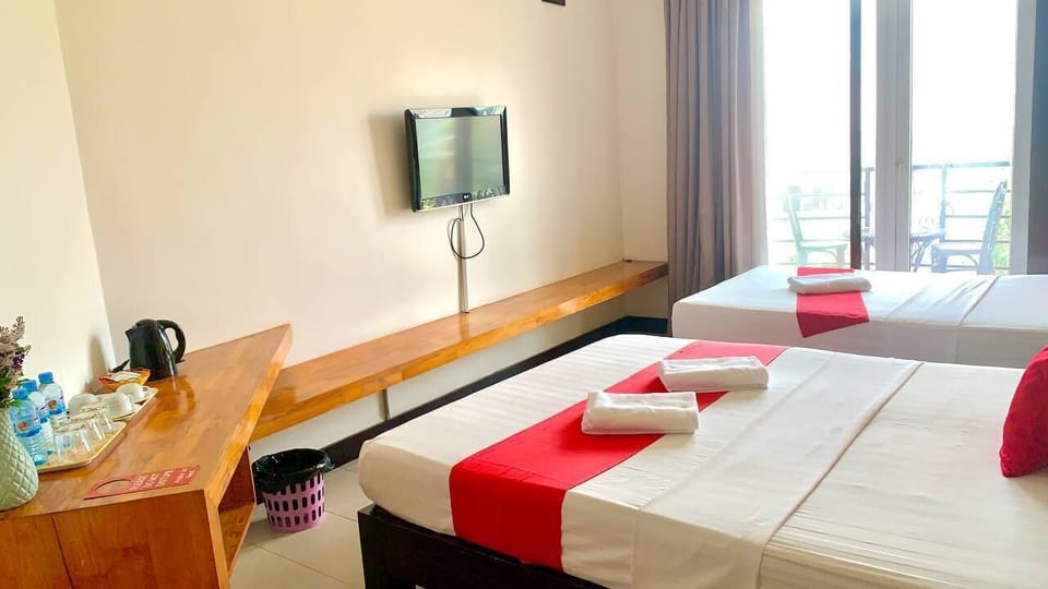 Standard Triple Room | In-room safe, desk, free WiFi, bed sheets