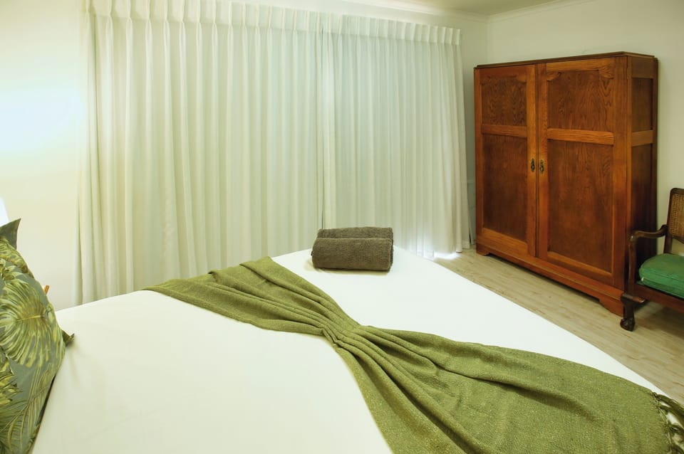 Sa-Ais | 3 bedrooms, individually decorated, individually furnished