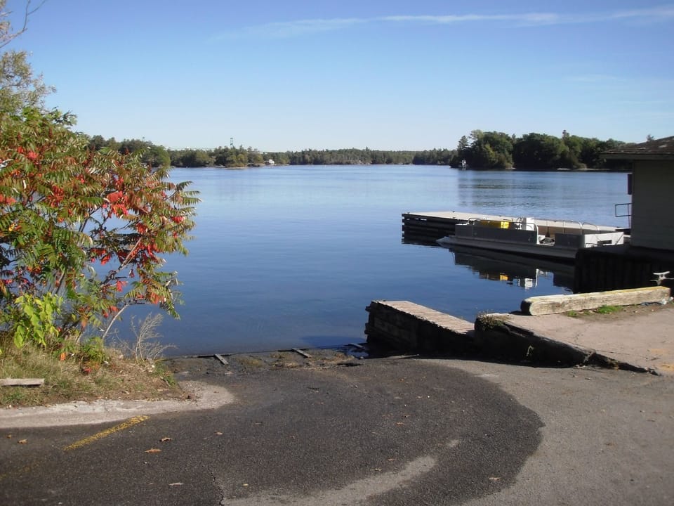 Dock