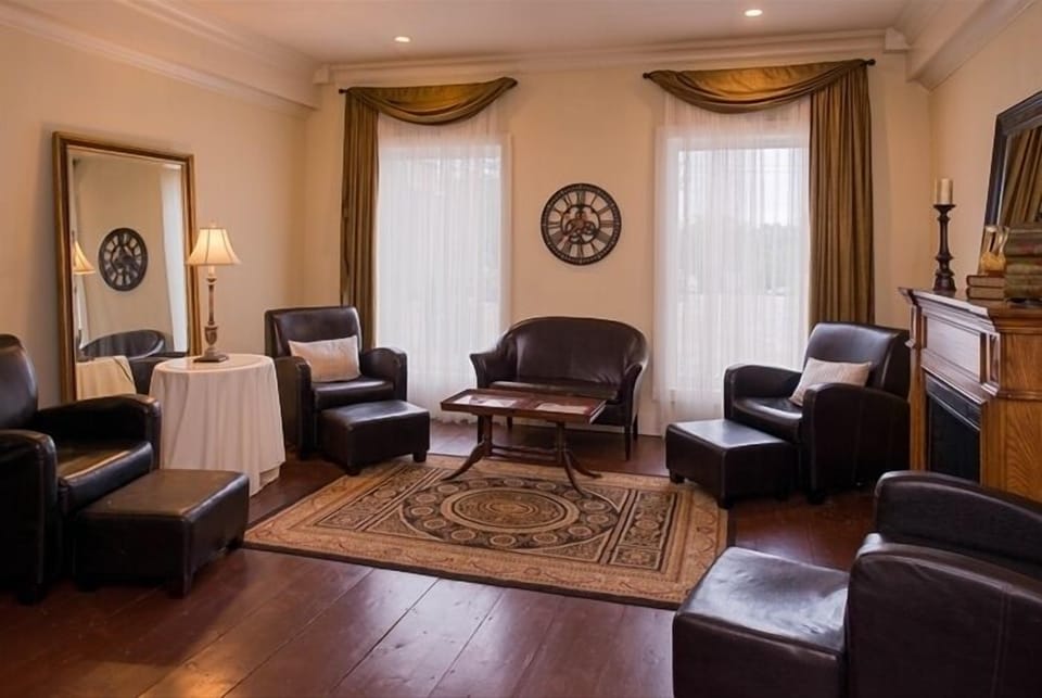 Body treatments, hot stone massages, Swedish massages, prenatal massages