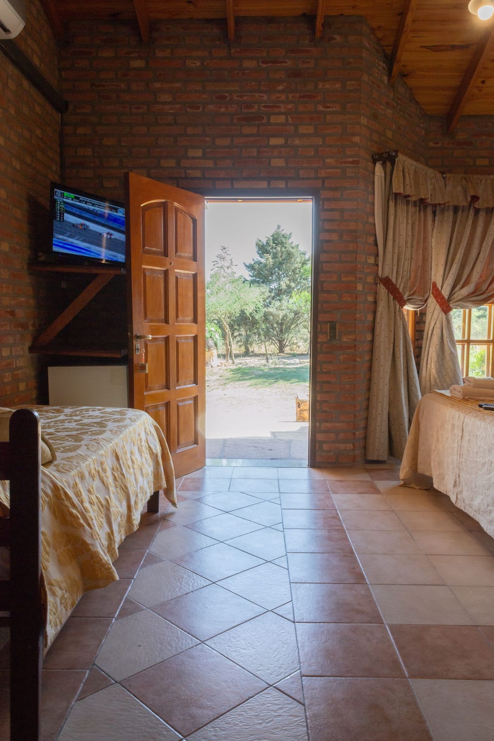 Exclusive Room | Minibar, in-room safe, free cribs/infant beds, rollaway beds