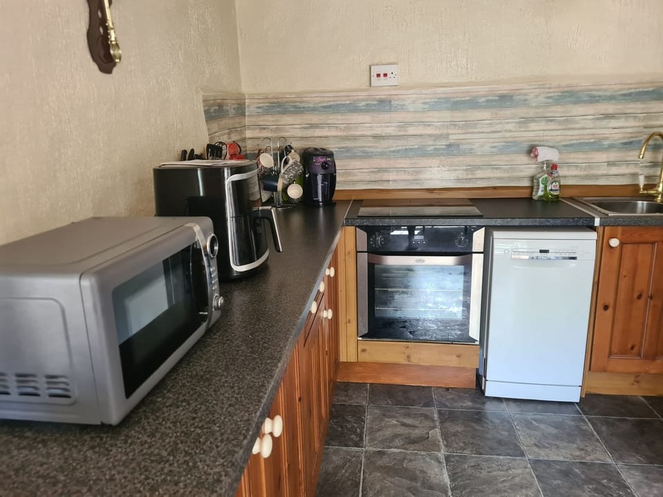 Fridge, microwave, dishwasher, toaster