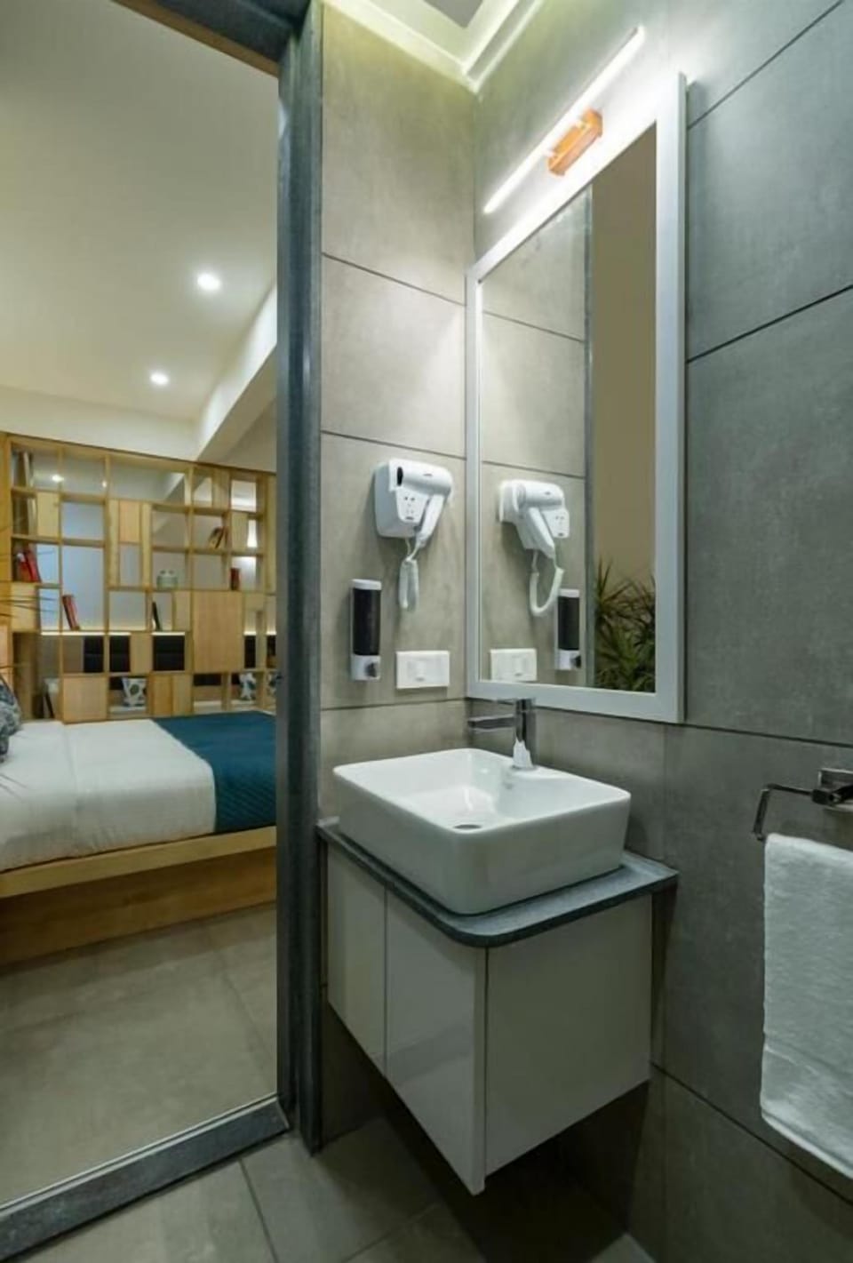 Luxury Double Room | Desk, free WiFi
