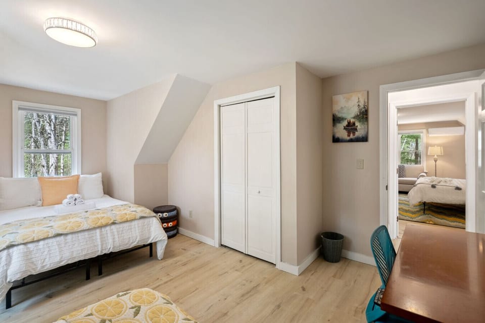 Bedroom 4 (2 double bed & 1 Single bed))