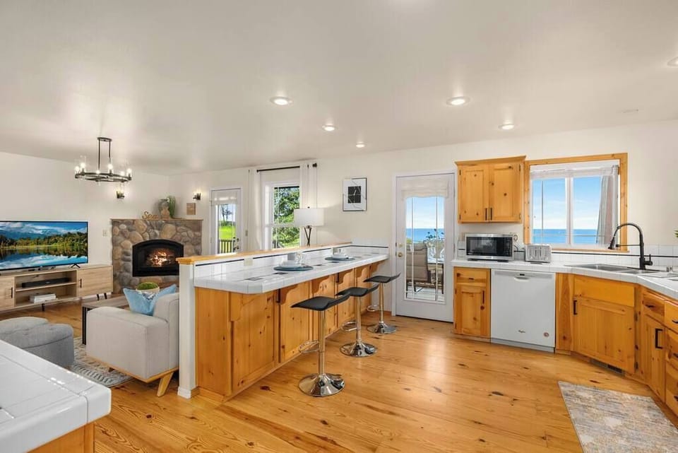 Kitchen, nook and living room