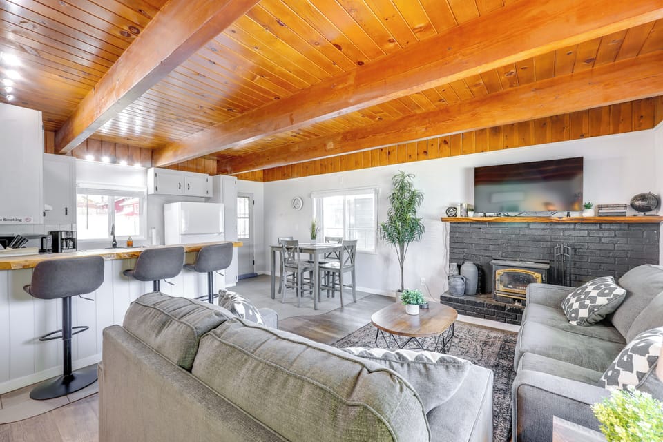 Apartment (2 Bedrooms) | Front of property