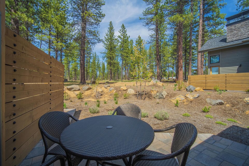 18160 Forestbrook-58