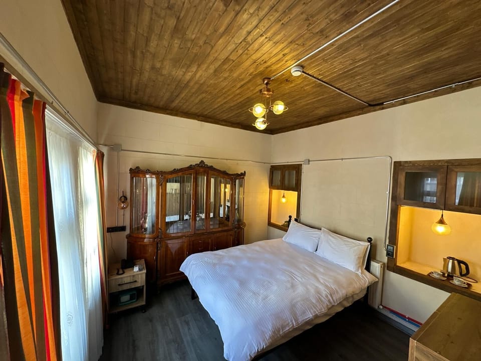 Standard Double Room | Desk, laptop workspace, iron/ironing board, free WiFi