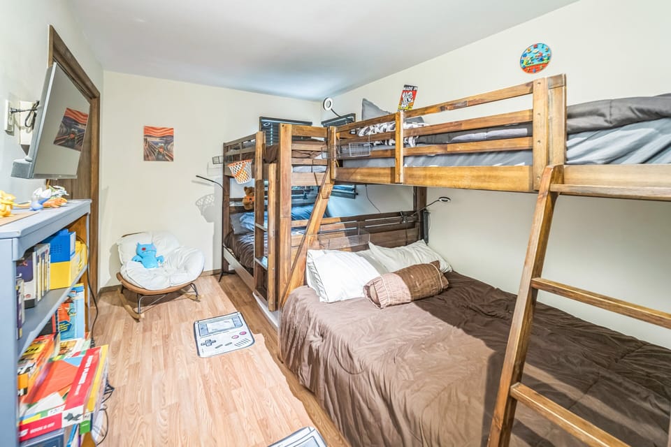 Chalet, 4 Bedrooms | 4 bedrooms, desk, laptop workspace, free WiFi