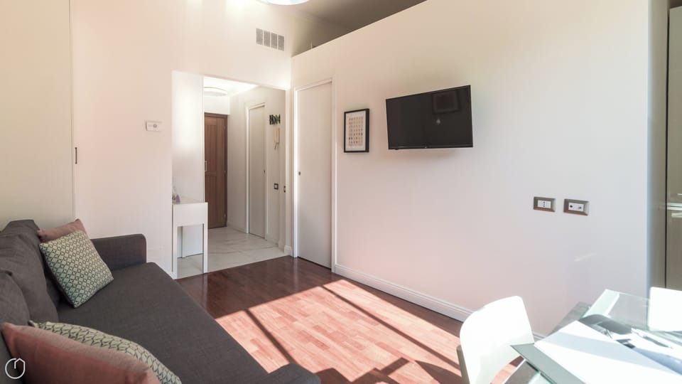 Apartment (1 Bedroom) | Interior