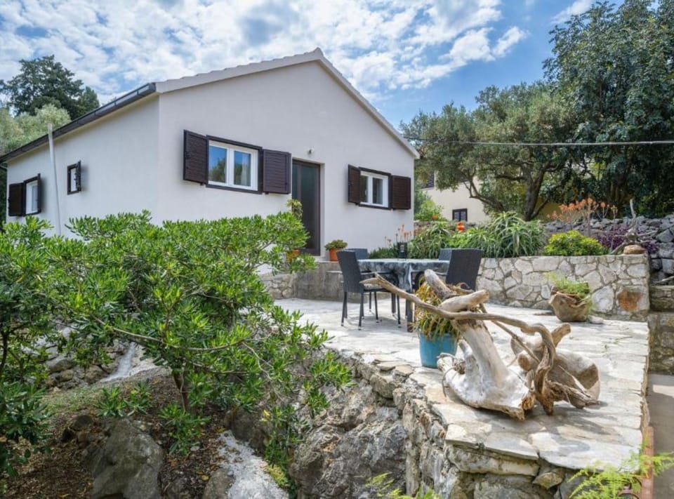 House (Holiday Home Seafront Oleandar) | Exterior