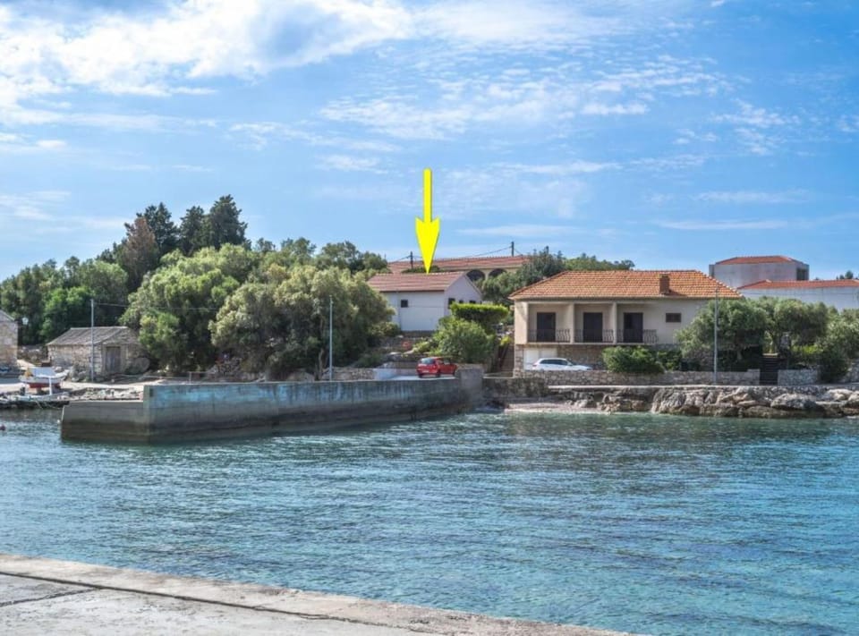 House (Holiday Home Seafront Oleandar) | Exterior