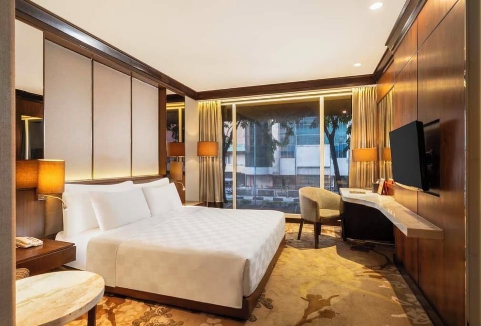 Deluxe Double Room | Down comforters, memory foam beds, minibar, in-room safe