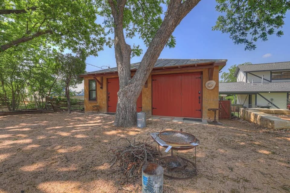 Unit A Rojo is on the left and Unit B Tejas is on the right side, rent them both together for a friends weekend