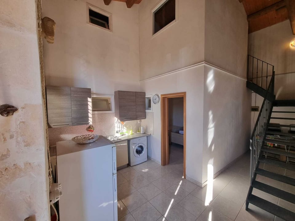 Basic Double Room | Living area