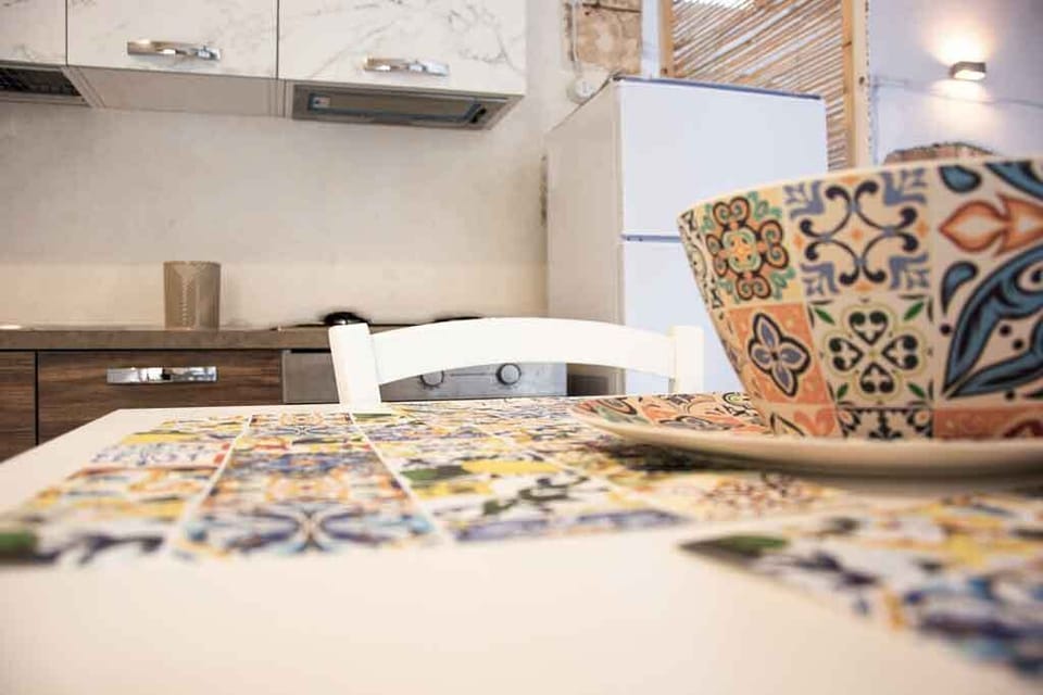 Deluxe Studio Suite | Iron/ironing board