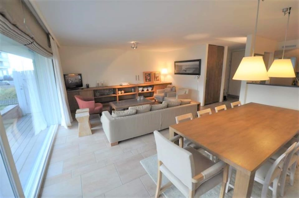 Apartment | Dining