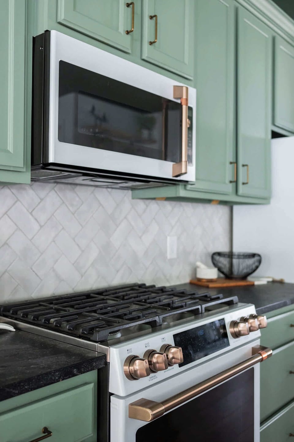 Kitchen - GE Cafe Gas Range