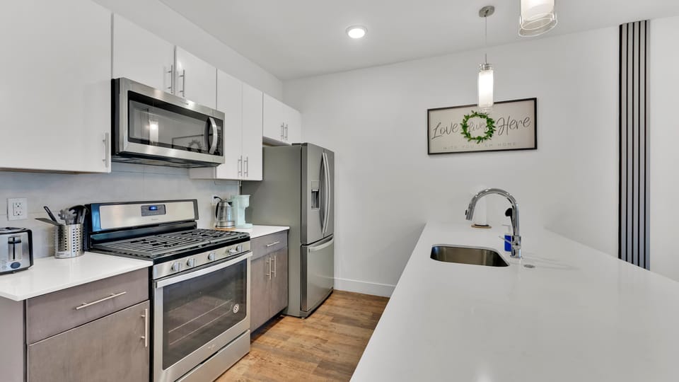 Full Kitchen