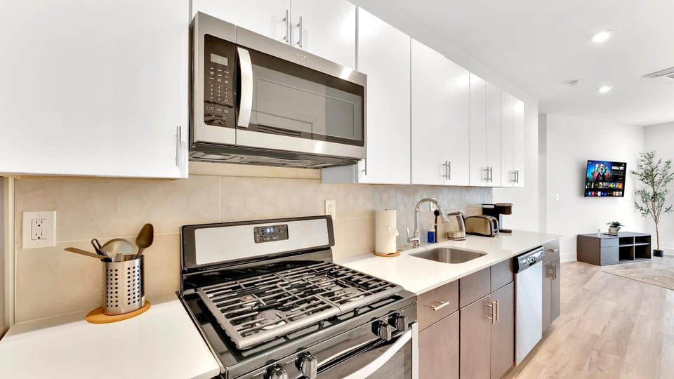 Full Kitchen