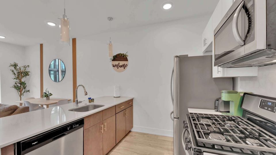 Full Kitchen