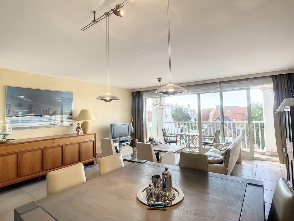 Apartment | Dining