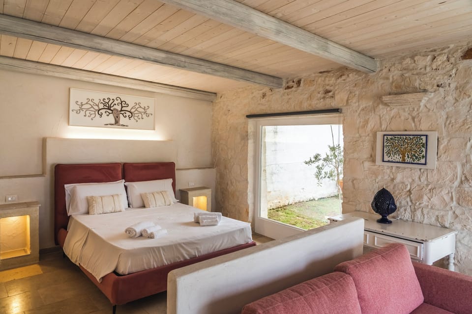 Luxury Room | Free WiFi