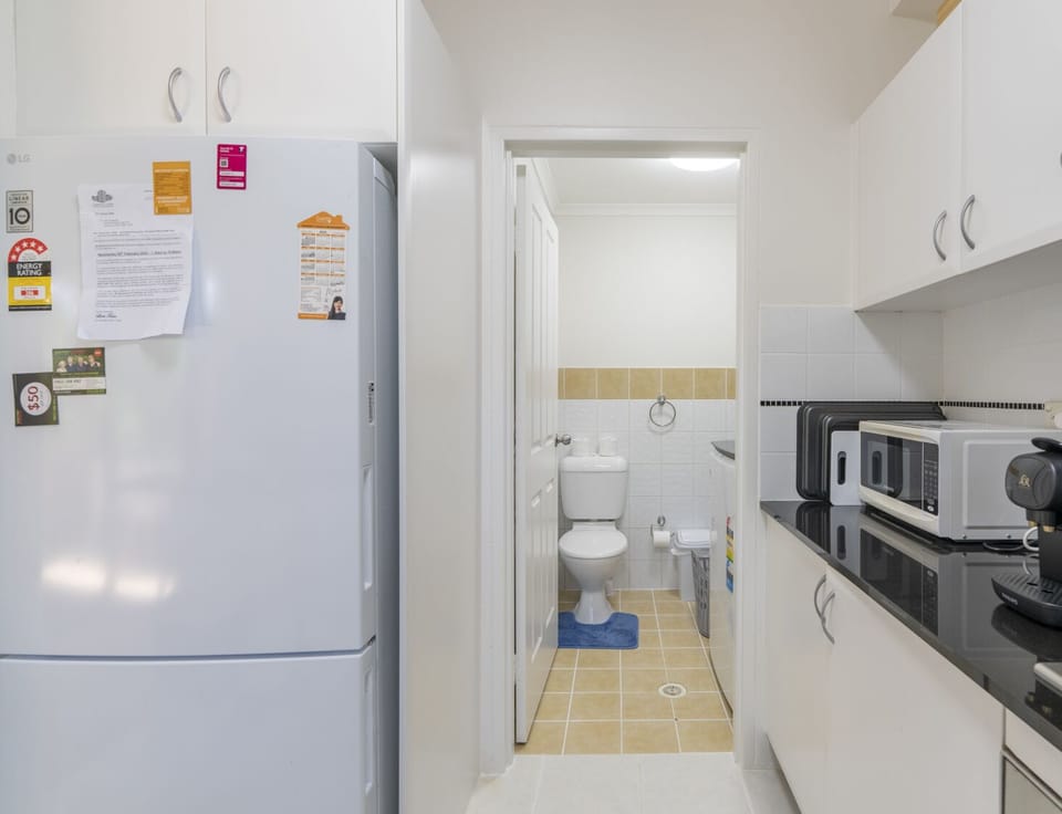 Classic Apartment, Multiple Beds | Private kitchen