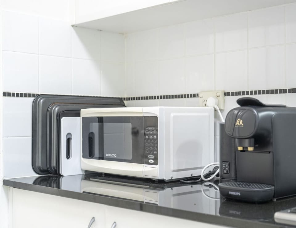 Classic Apartment, Multiple Beds | Private kitchen