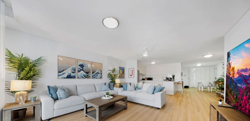 Comfort House, 2 Double Beds | Living area | TV