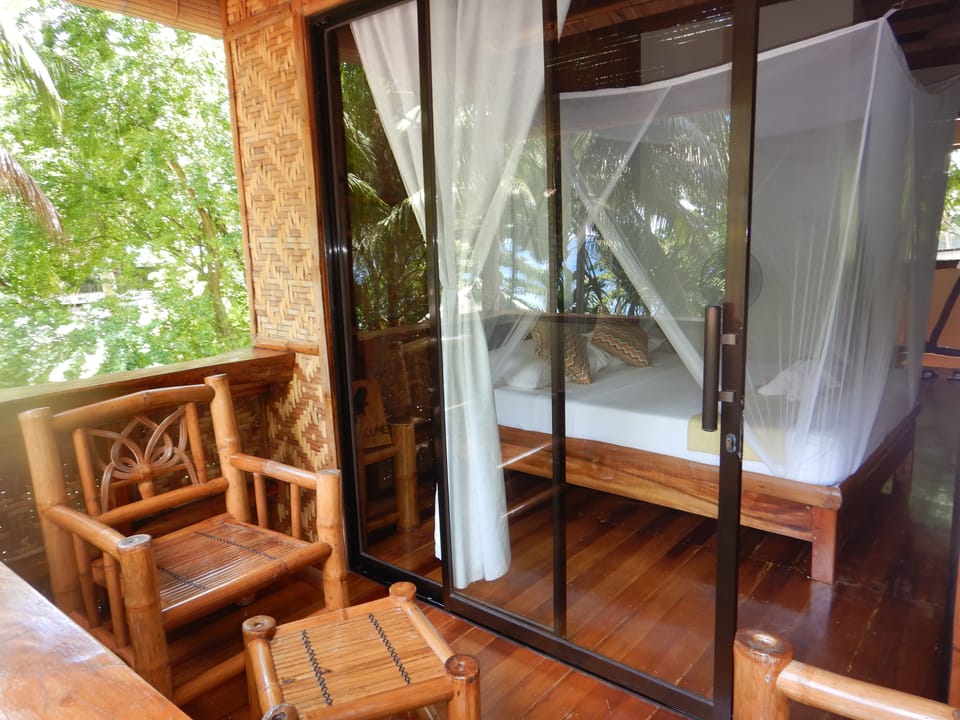 Standard Room, Balcony, Garden View | Premium bedding, in-room safe, WiFi (free)
