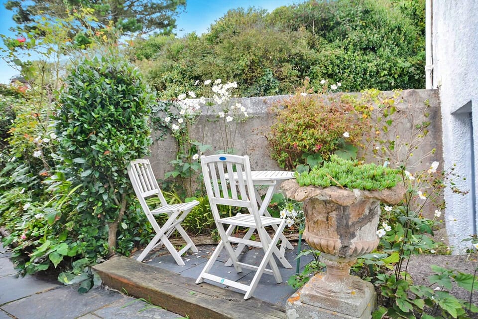 Cottage | Balcony