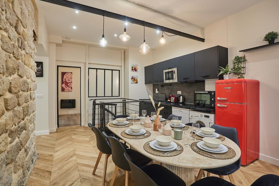 Apartment | Dining