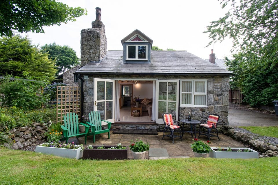 Cottage | Exterior