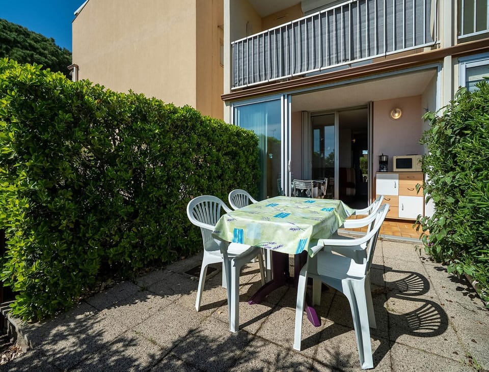 Apartment in Agde for Four Guests Apartment in Agde