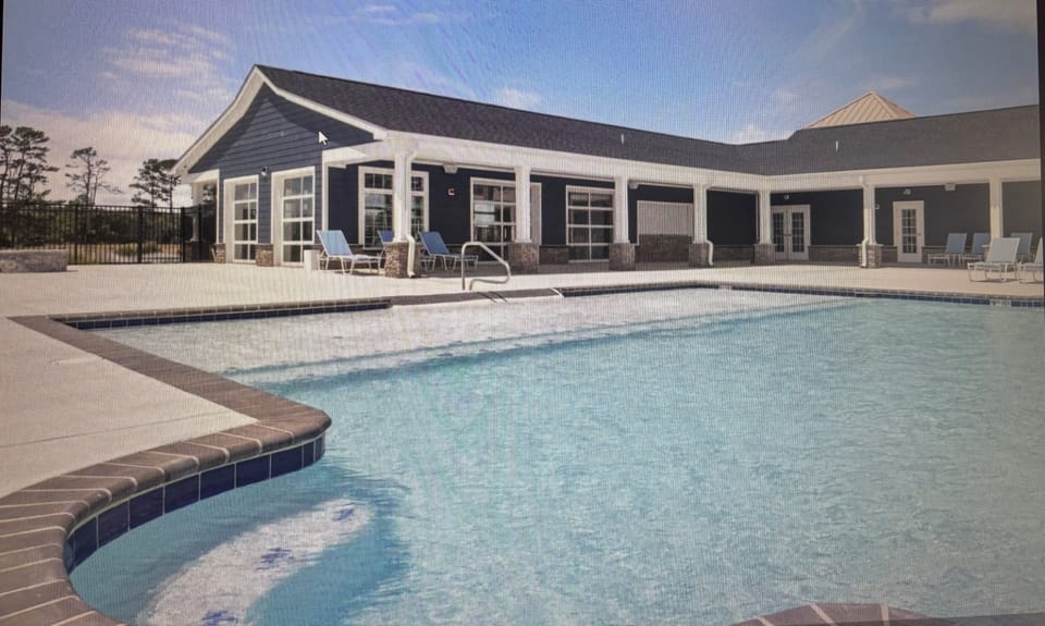 Community pool