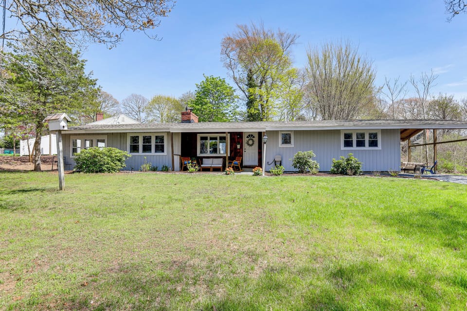 Exterior | Front Porch