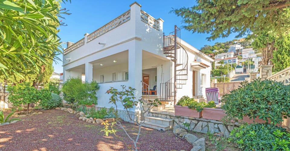 Villa | Exterior